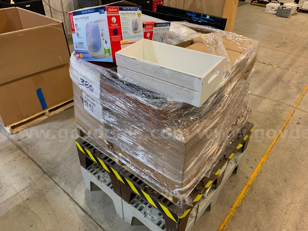 Pallet of Various Items (ID #46544) (J7-2R) (26-1463-6) 300