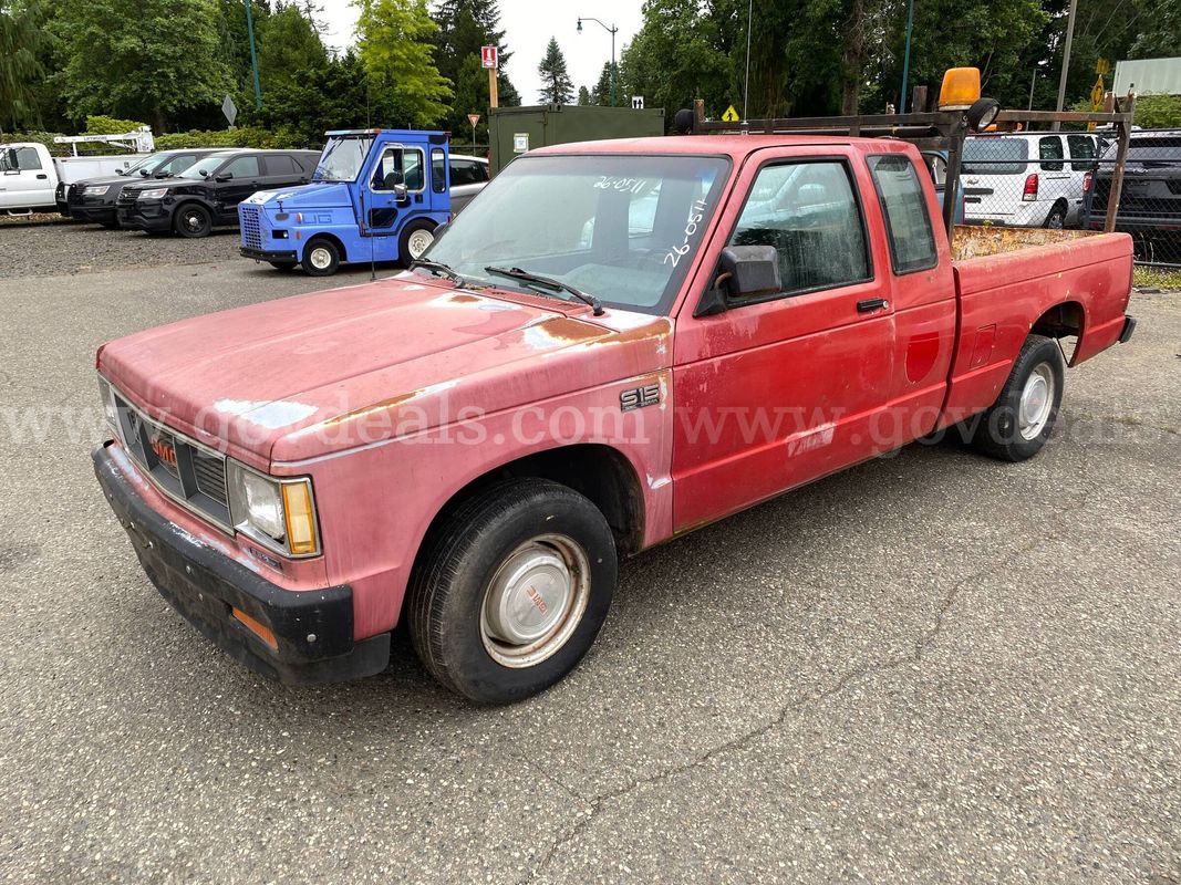 1989 GMC S15 Extended Cab 2DR 2WD Pickup**TOW AWAY** (ID #46604) (EF01) (26-0511) 22102