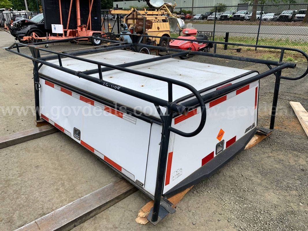 2015 A.R.E Commercial Truck 29" Aluminum Canopy (ID# 46633) (GVL) (26-1108) 405