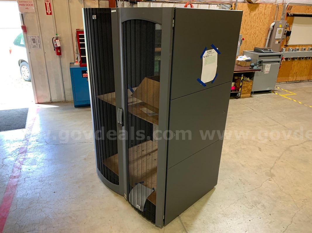 HP Server Cabinet (ID #46658) (H4-1R) (25-4817-1) 303