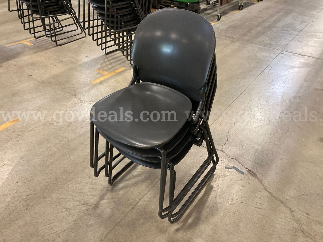 Set of 4 Stackable Black Plastic Chairs (ID #46673) (G07-1L) (NO UPC)