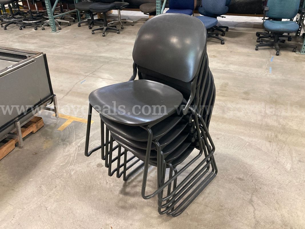 Set of 6 Stackable Black Plastic Chairs (ID #46675) (G07-1R) (NO UPC)