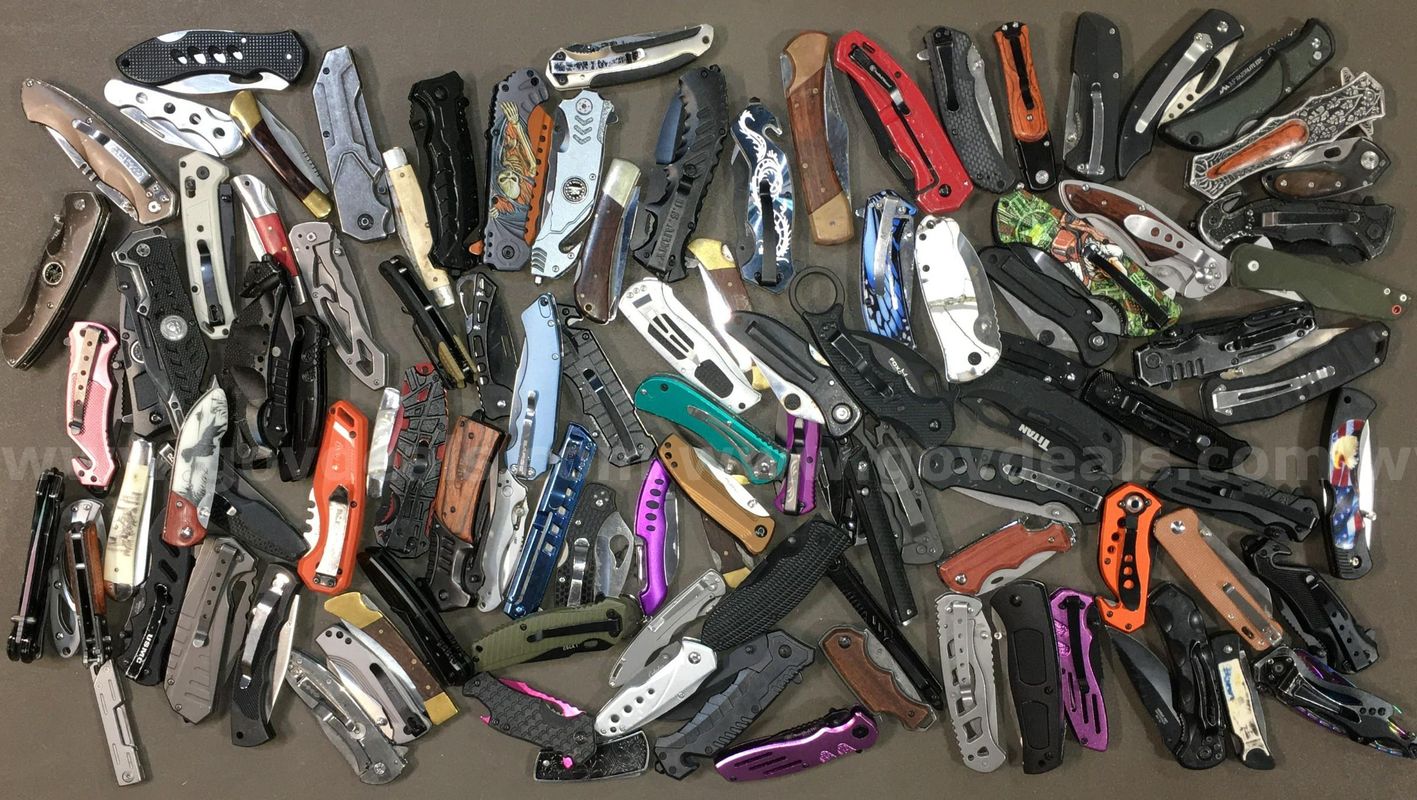 Miscellaneous Folding Knives Lot ~100 Units (ID# 46735) (TSA #2) (NO UPC) (10)
