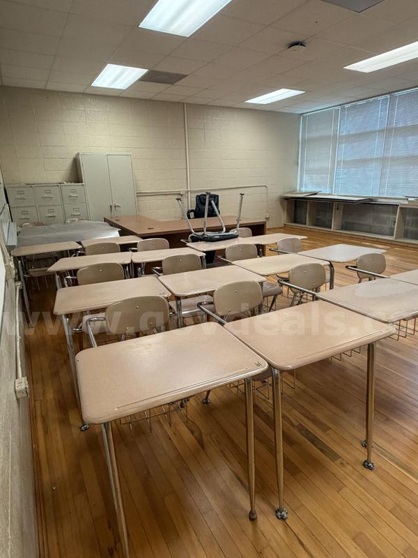 Lot# 13 - 22 Student Desks