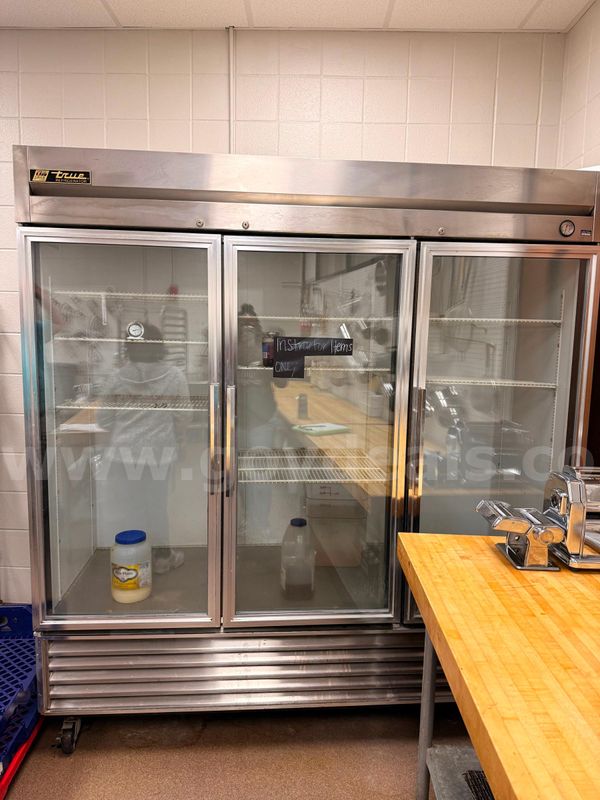 True Refrigerator 3-Section Stainless Steel Commercial Refrigerator