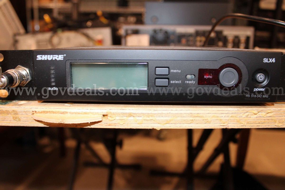 SHURE SLX4 RECEIVER