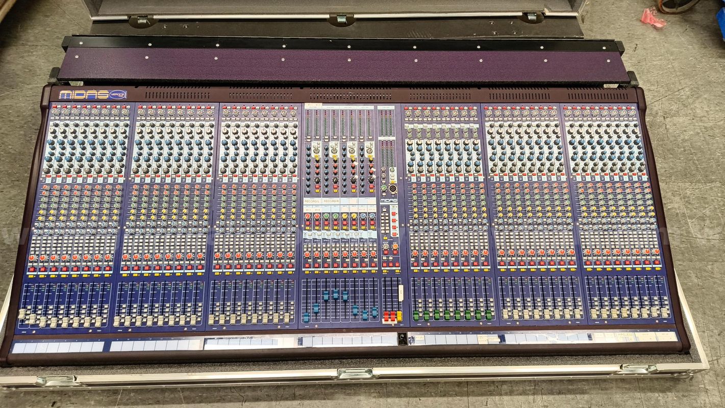 Midas Verona 480 Audio Console with Travel Case