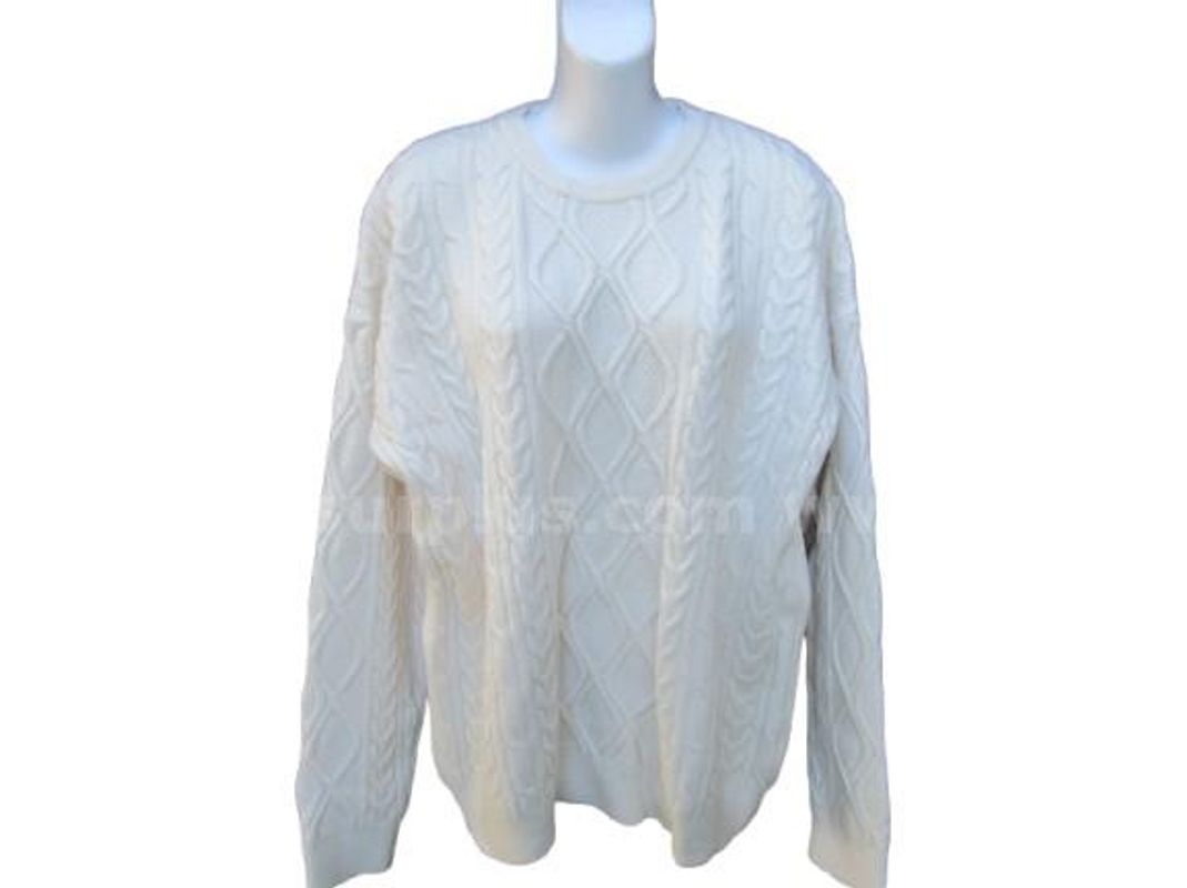 Lot of 12 New Vamtac Women's Fall Sweaters Fisherman Long Sleeve Light Beije/White L- Bx 8