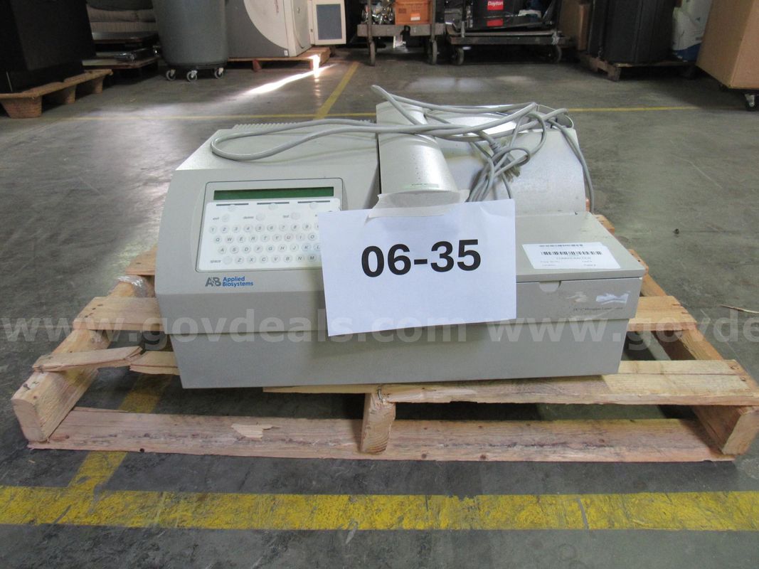 06-35   Luminometer
