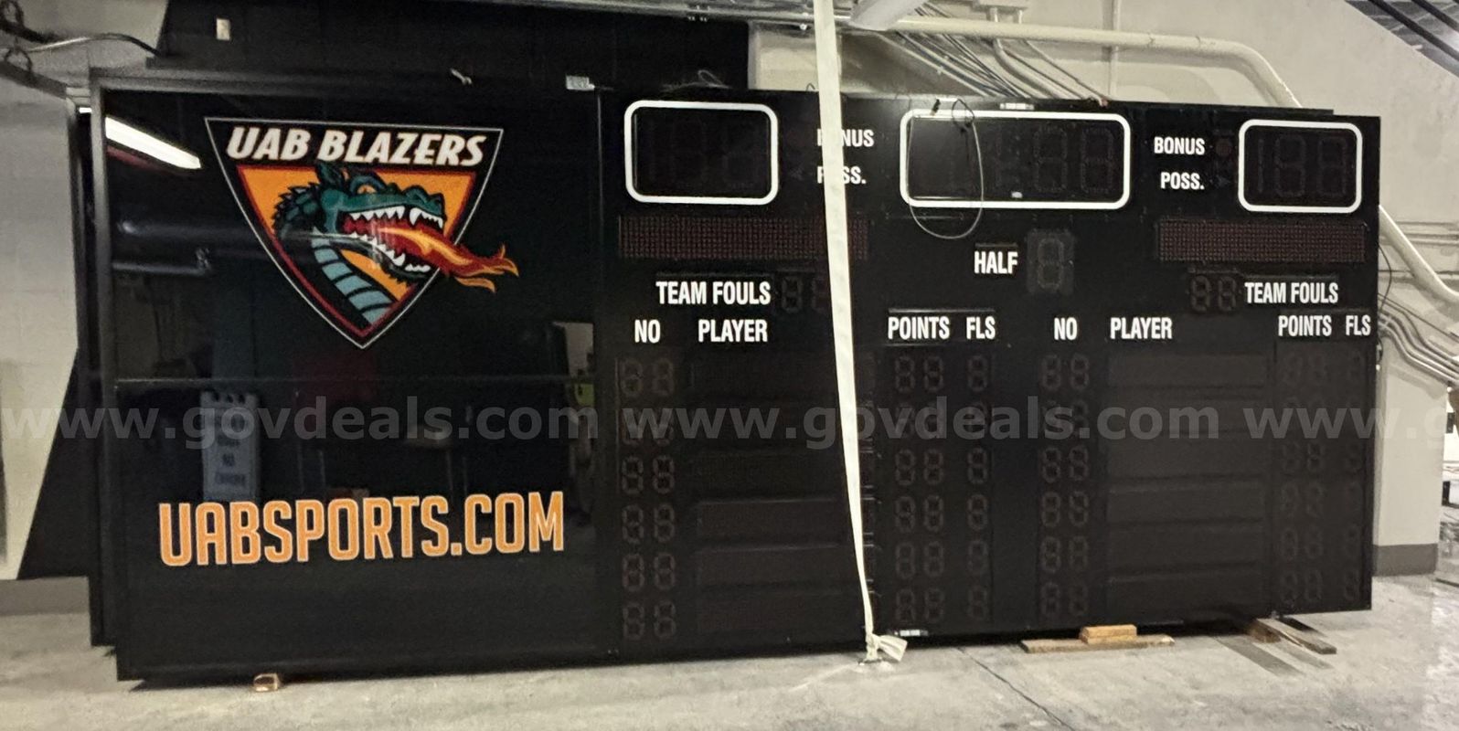 06-300 Basketball Scoreboard