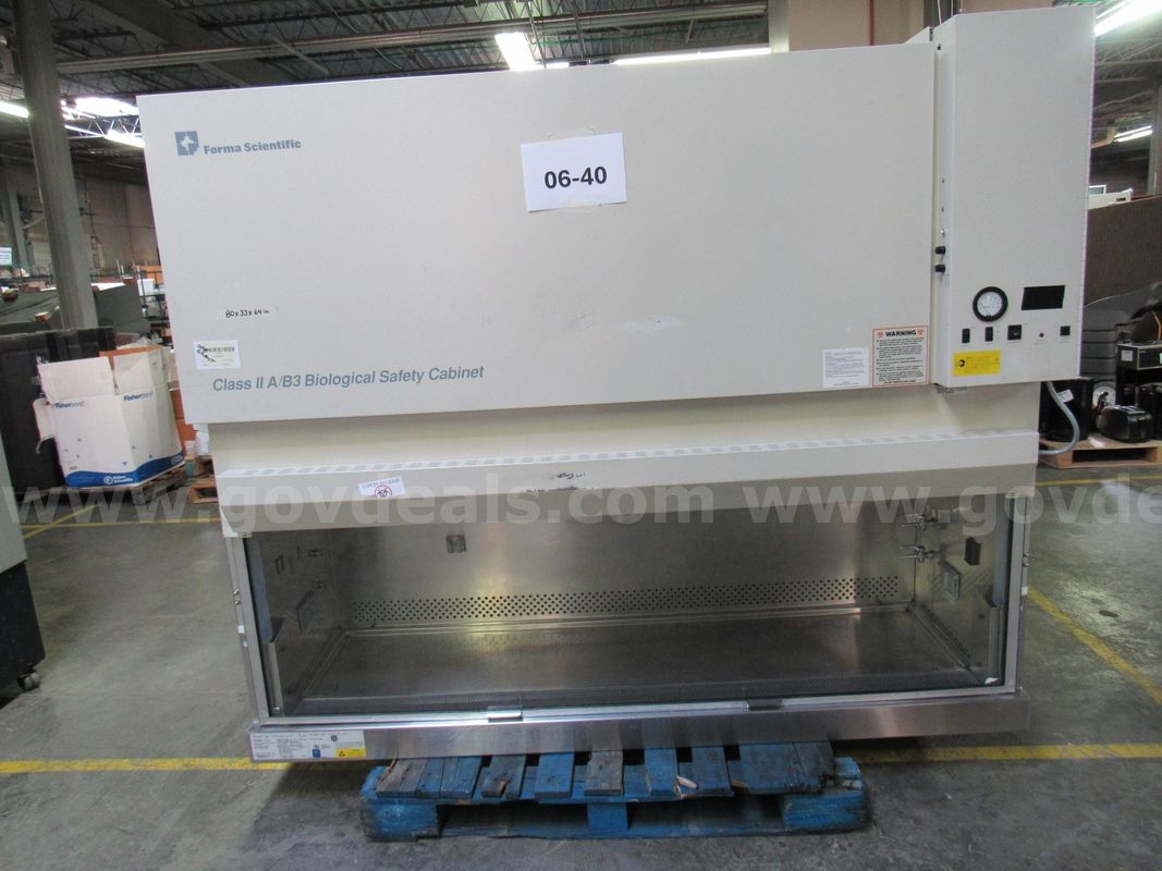 06-40   Bio Cabinet