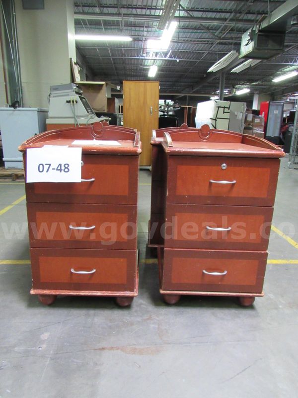 07-48 Bedside Tables