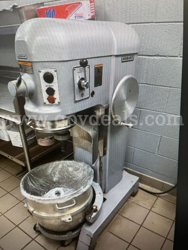 Hobart H-600T is a heavy-duty, 60-quart commercial floor mixer