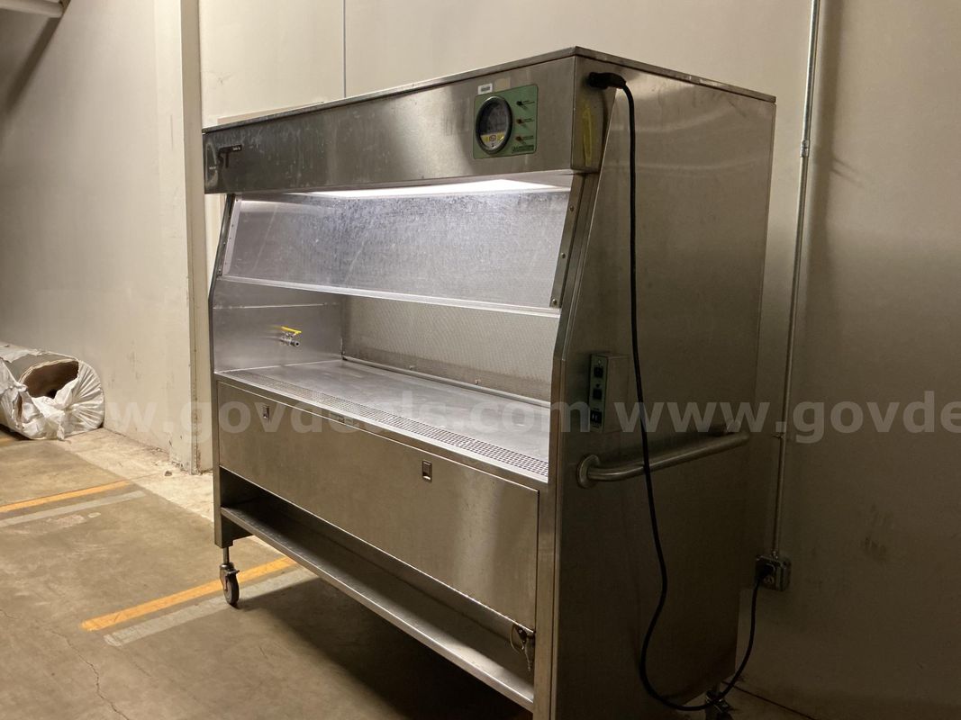 Alternative Design Stainless Steel Seamless Top Laboratory Hood