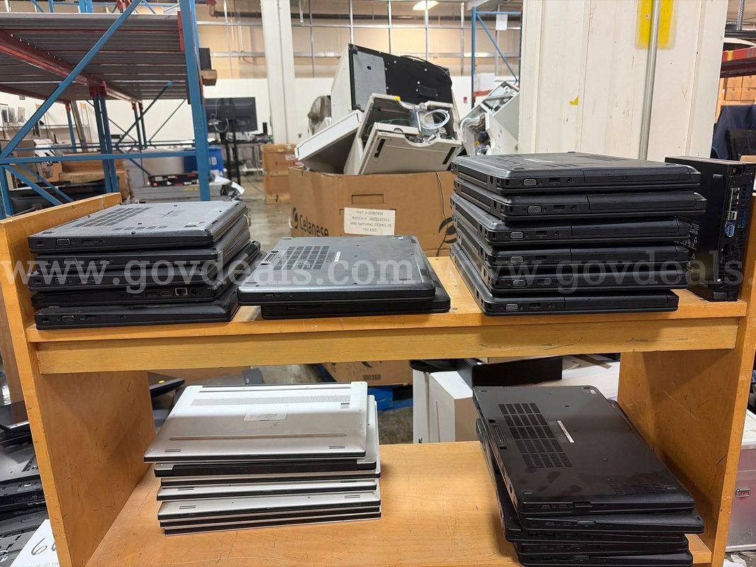 Lot of 25 Assorted Dell Laptops