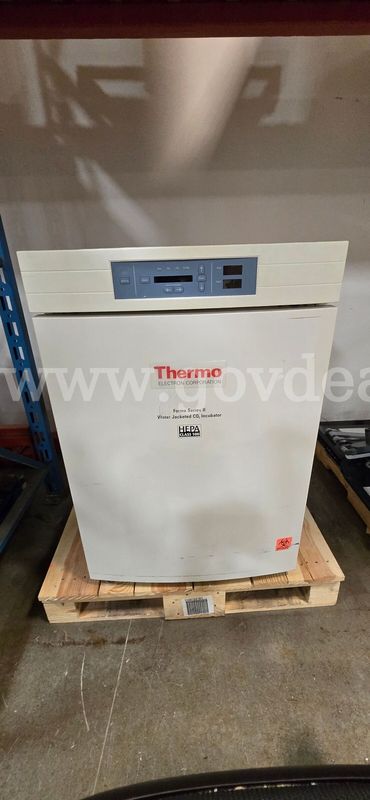 Thermo Electron Corporation Forma Series II Water Jacketed CO2 Incubator