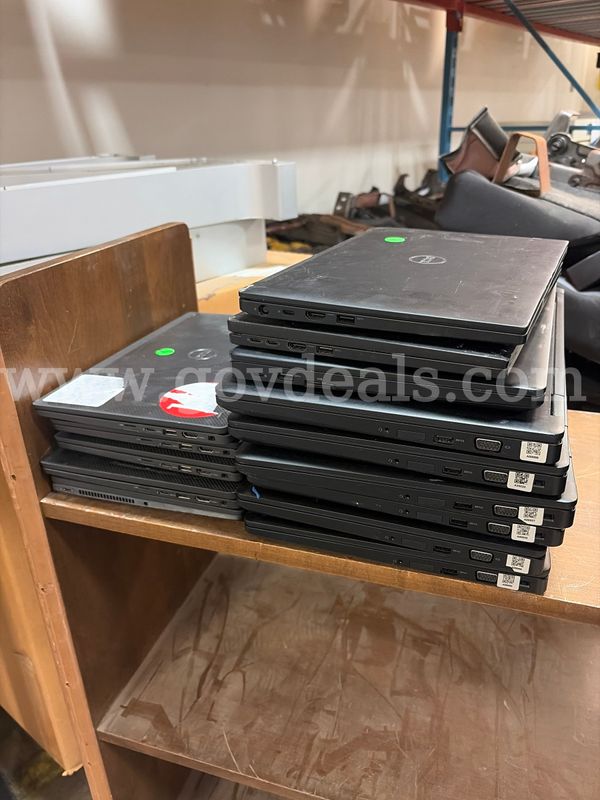 Lot of 14 Assorted Dell Laptops