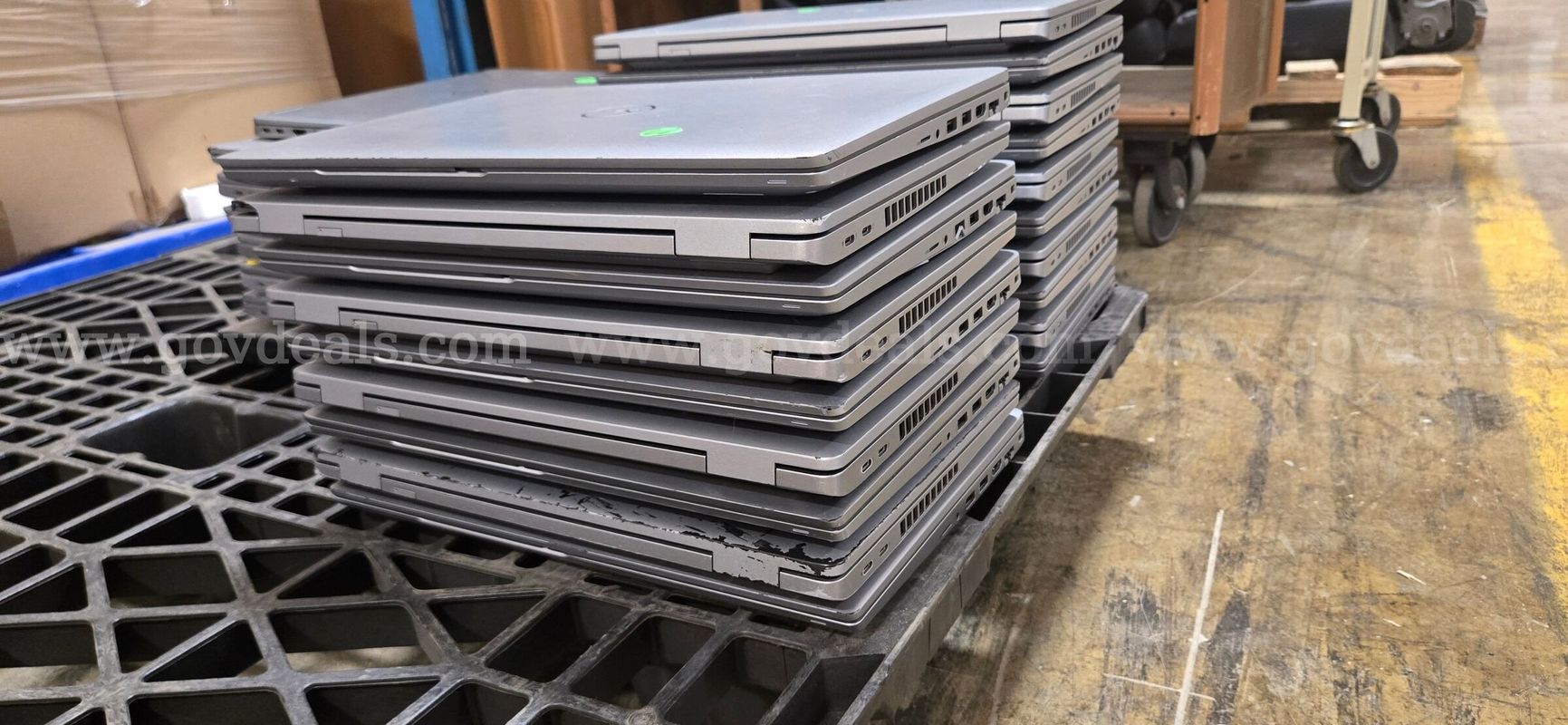Lot of 9 Dell Precision 3560 Laptops