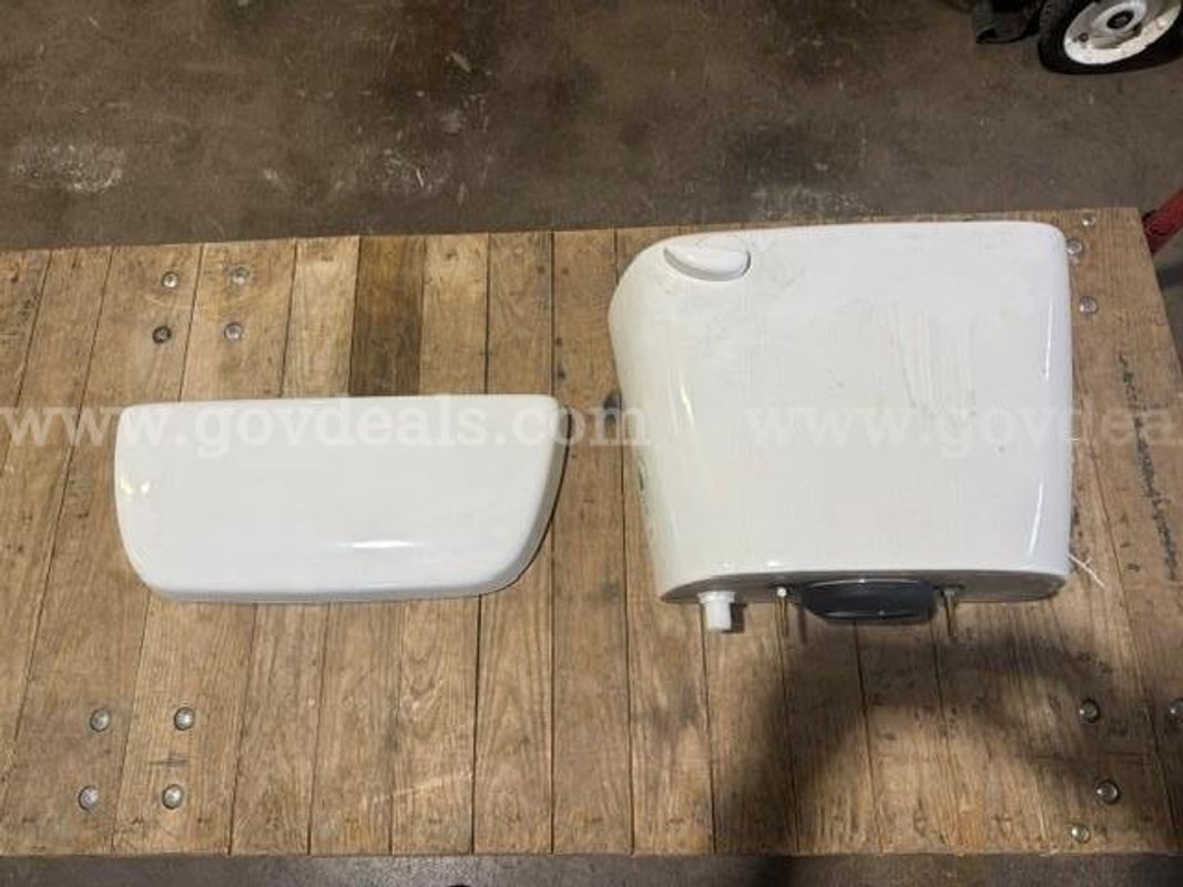 Toilet Tank And Lid