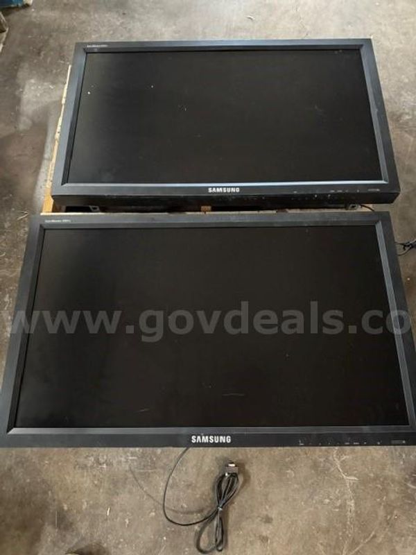 2 - SAMSUNG 40.0" Wide Screen Professional Display 400PX