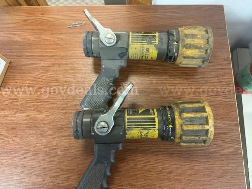 2 - Elkhart Select-O-Matic SM-3FG Fire Hose Nozzle