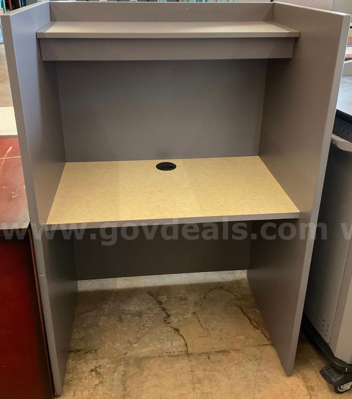 Cubicle Desk