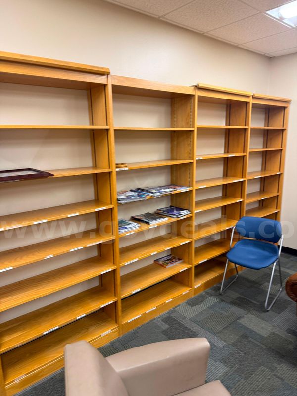 Desk & shelving