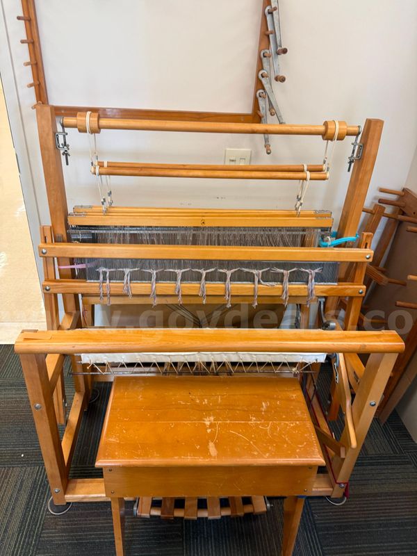 1 Leclerc weaving loom