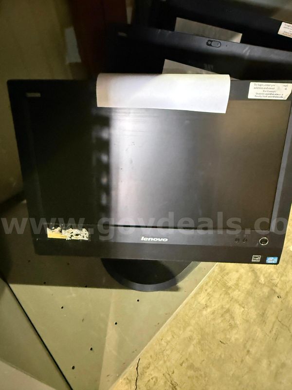 one lot of 3 computers