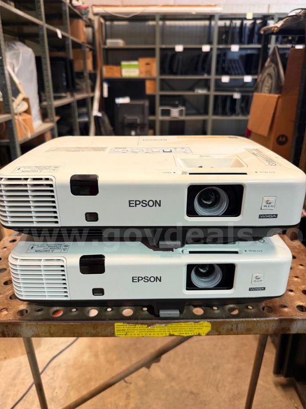 3 Epson H471A projectors