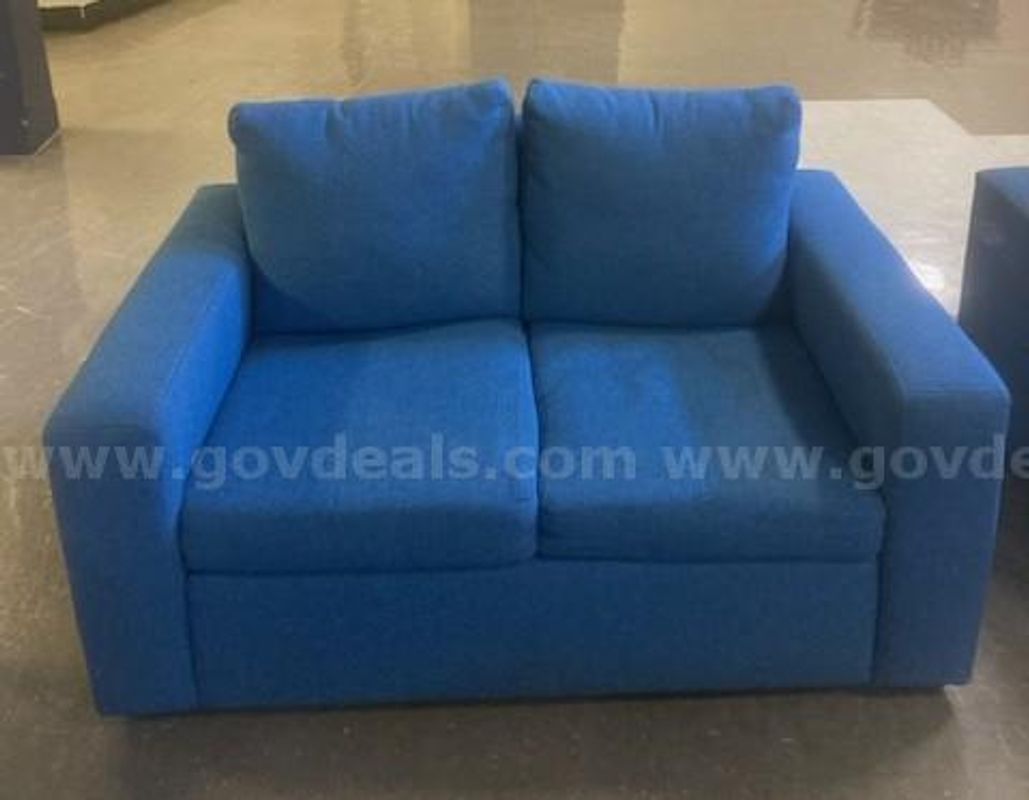 One lot of furniture