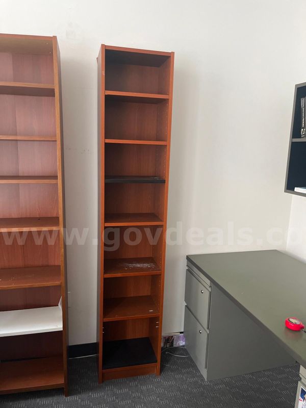 Narrow bookshelf