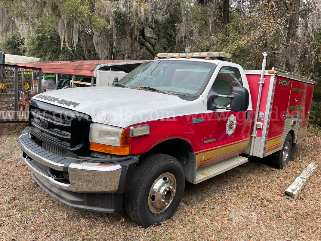 1999 Ford F-350 SD CHASSIS AND CAB, 7.3L V8 OHV 16V TURBO DIESEL