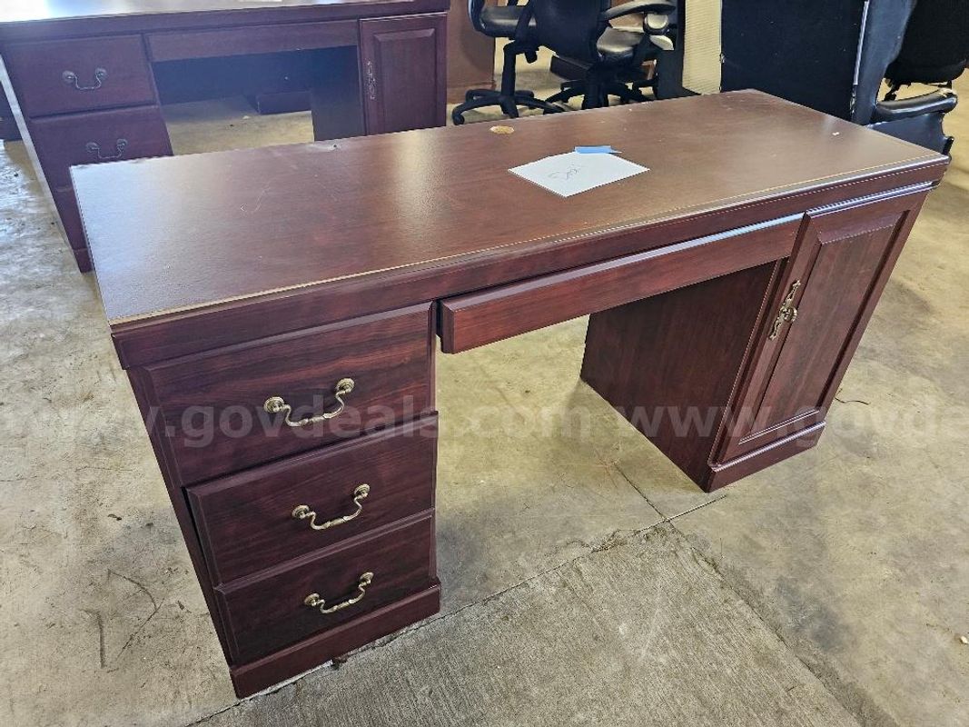 Desk 1