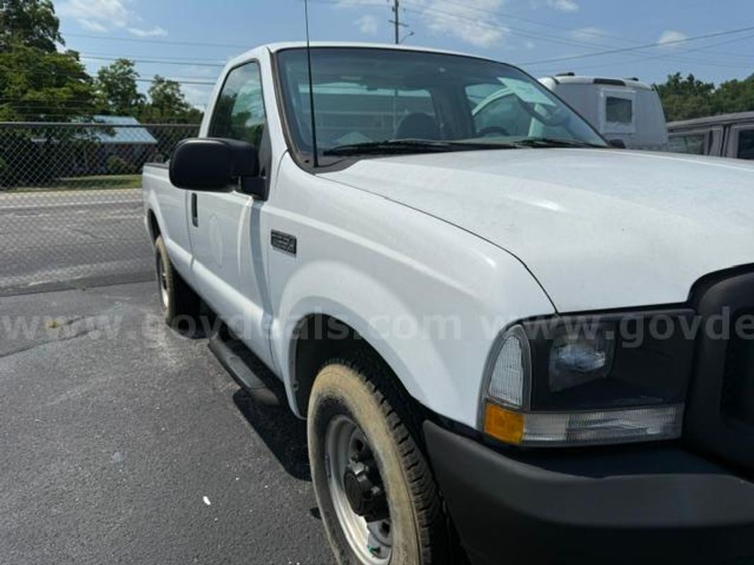2003 Ford F-250 SD King Ranch Long Bed 2WD
