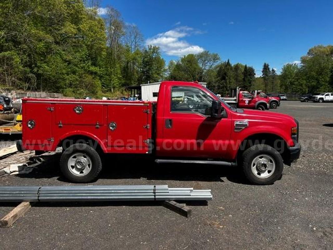 2008 Ford F-350 SD XL 4WD