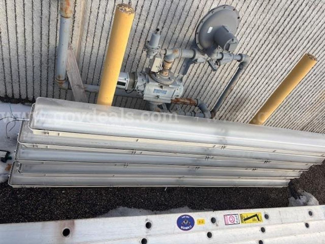 Overhead Florescent Lights Fixtures