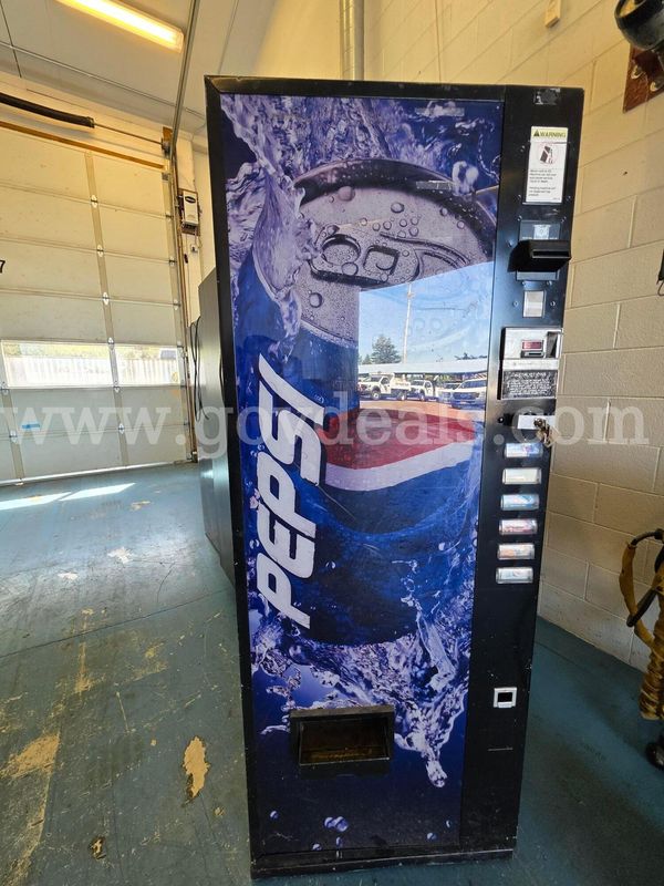Dixie-Narco Pepsi machine front