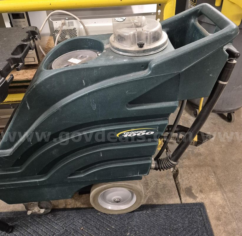 Tennant Nobles Trooper 1000 Carpet Extractor Cleaner