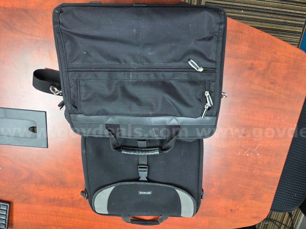 Lot of two computer bags