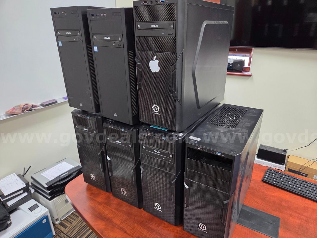 Lot of 7 Custom Built Desktops
