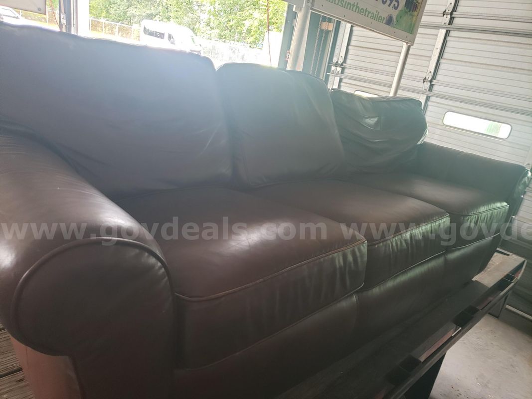 Sleeper/Sofa/Couch