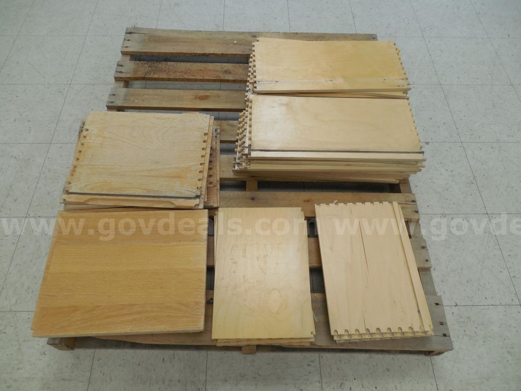 Pallet of pieces of scrap wood