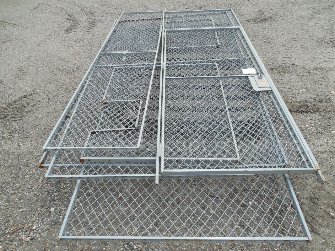 Chain link panels