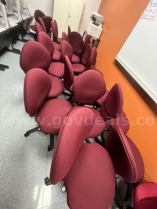 Large Lot of Task Chairs